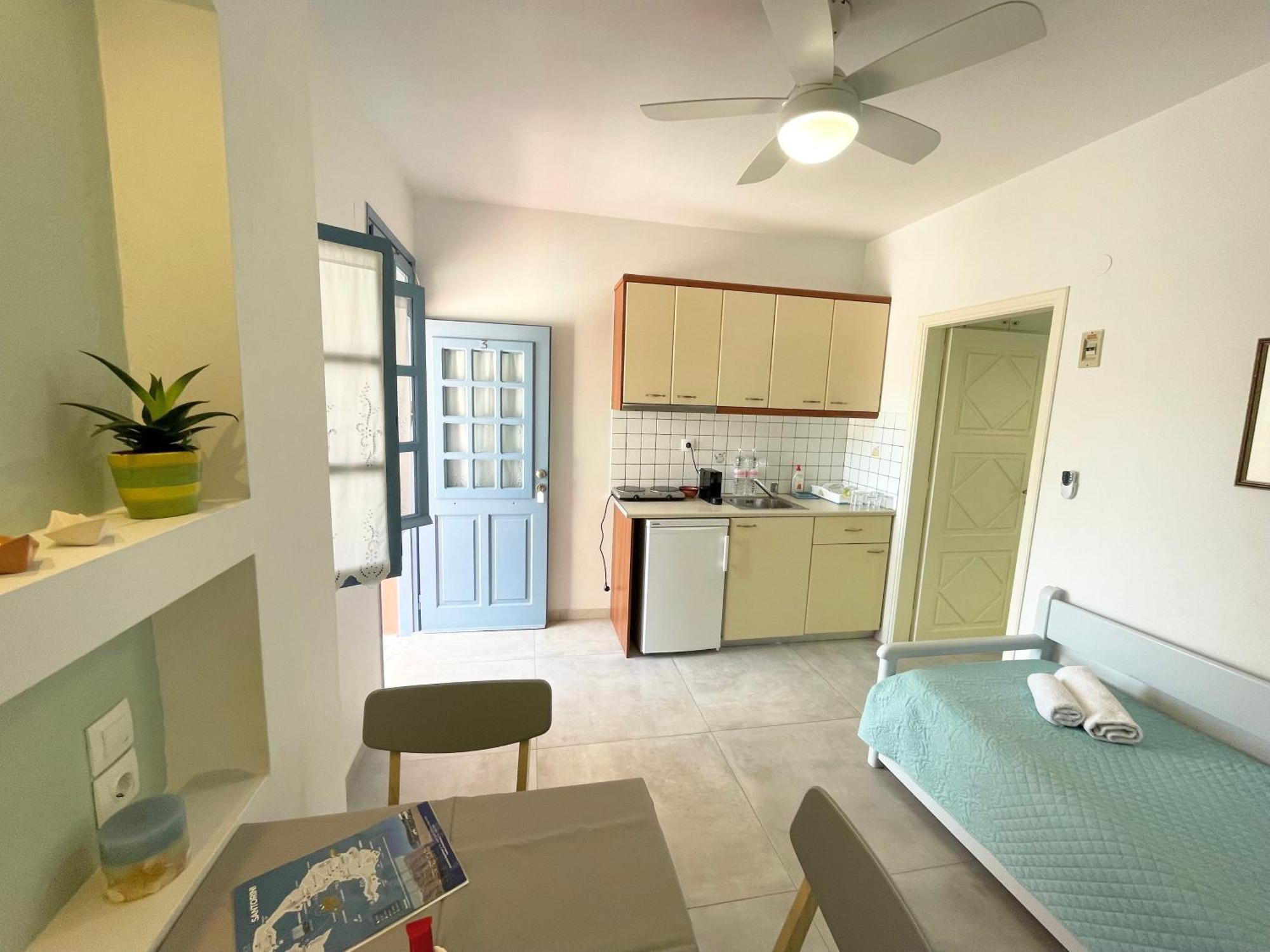 Asterias Mini Coastal Apartments Perivolos  Exterior foto